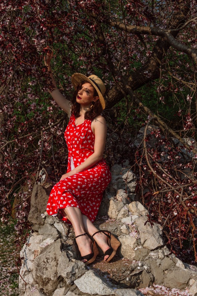 Red_Floral_Summer_Dress_Straw_Hat_Rochie_Rosie_De_vara